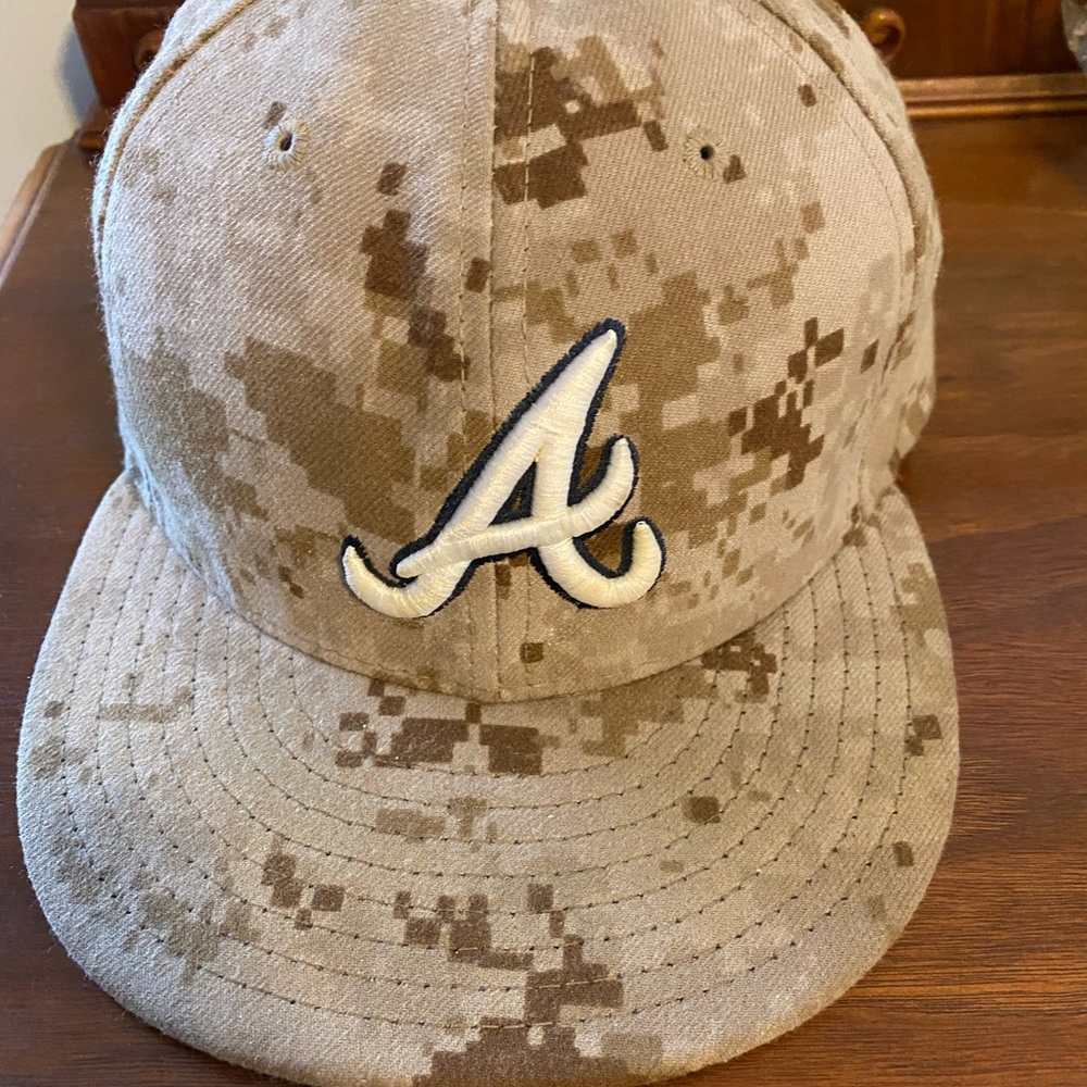 New Era Camo Braves Fitted Hat